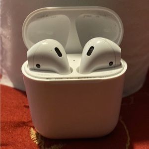 AirPods first generation everything in good condition